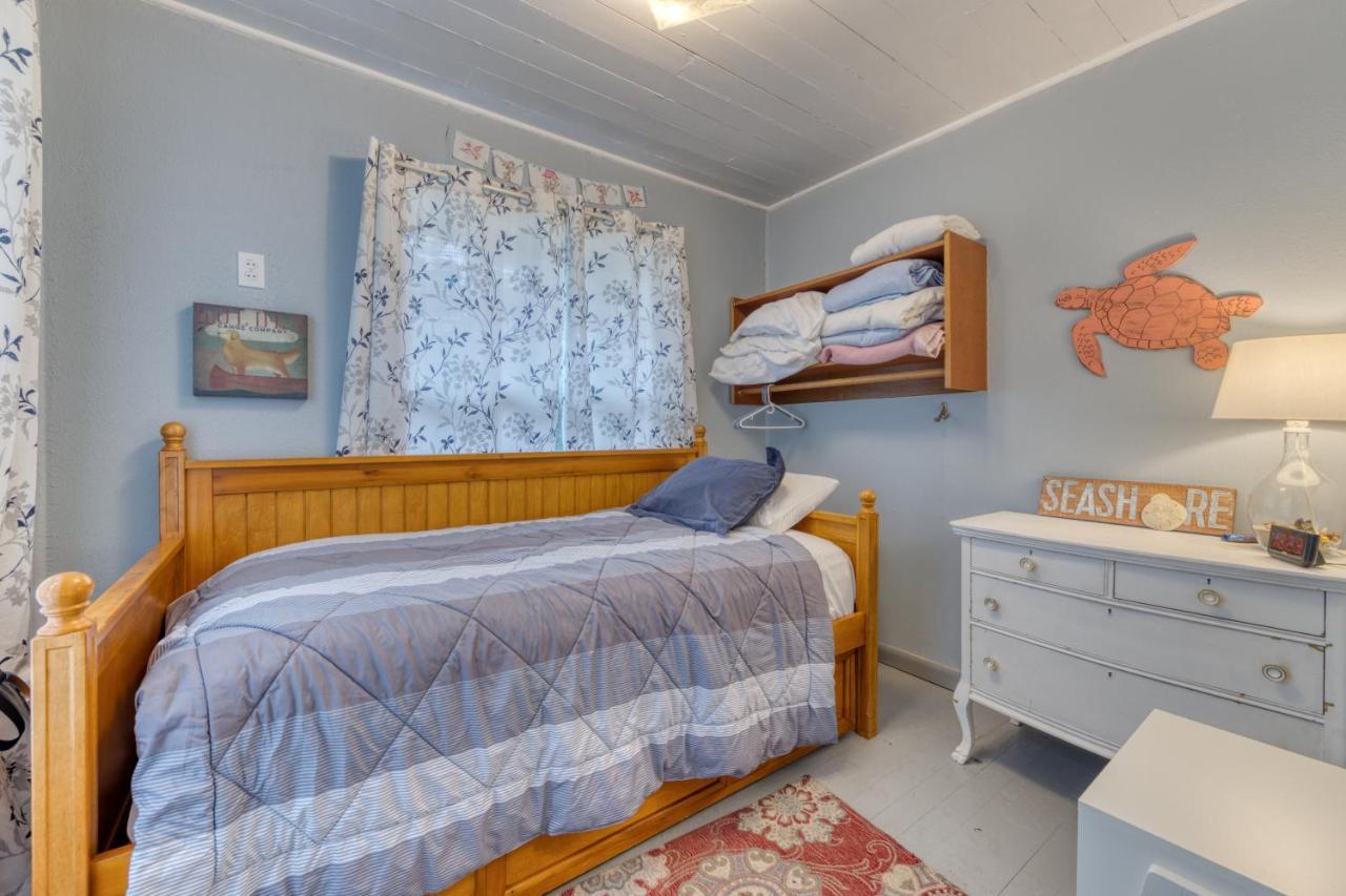 Cottage By The Sea Rockaway Beach Exterior photo
